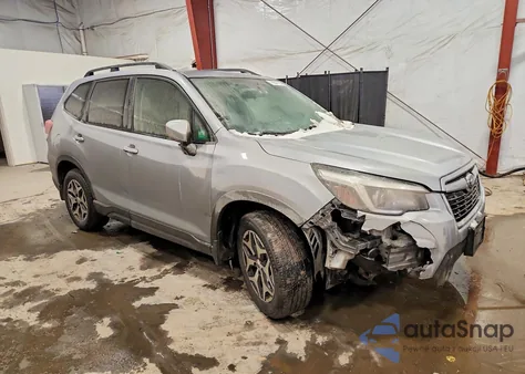 2020 Subaru Forester Premium z USA, uszkodzony, nr VIN JF2SKAGC5LH528696